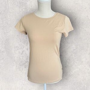 Fashion Nova | NWT Lily Crew neck T-shirt in Khaki Size M Medium